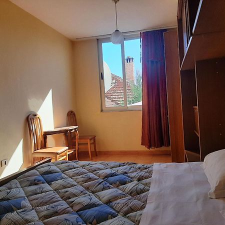 Enki'S Guesthouse Tirana Extérieur photo