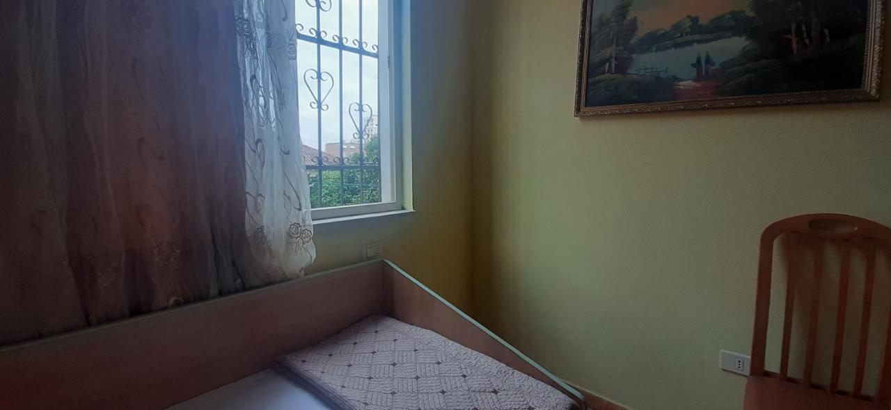 Enki'S Guesthouse Tirana Extérieur photo